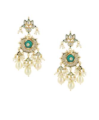 Gold kundan earrings 2