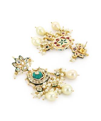 Gold kundan earrings 3