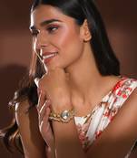 Gold kundan bracelet