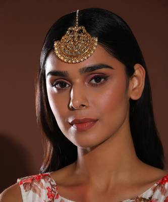Gold kundan maang tikka 1