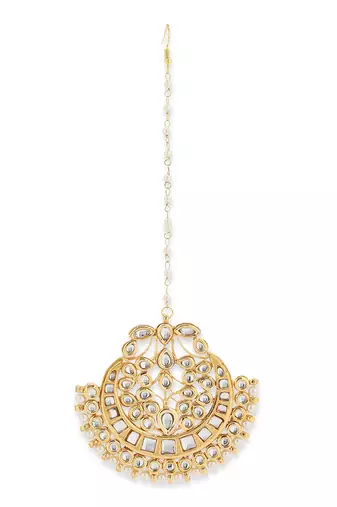 Gold kundan maang tikka