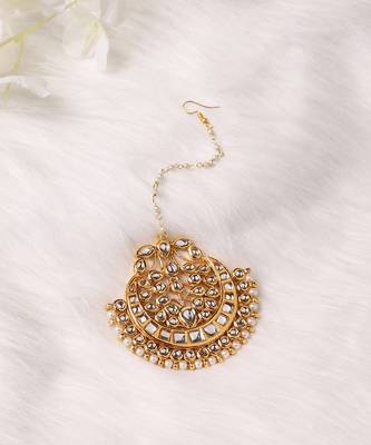Gold kundan maang tikka 4