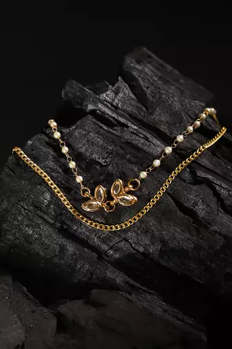 White gold plated kundan necklace