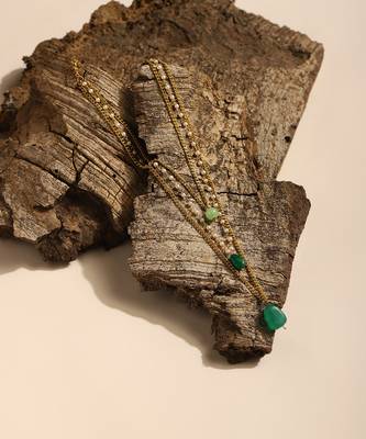 Green gold plated handcrafted neklace with pearls 2