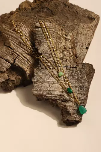 Green gold plated handcrafted neklace with pearls