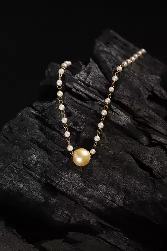 White pearl beaded necklace