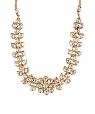 White kundan neckpiece 3