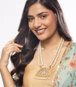 White kundan neckpiece