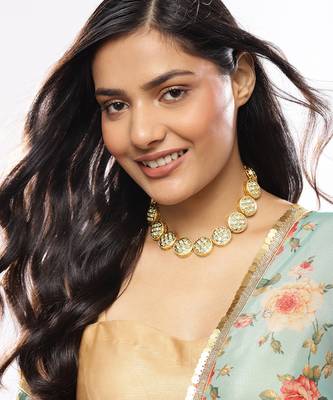 Golden kundan neckpiece 1