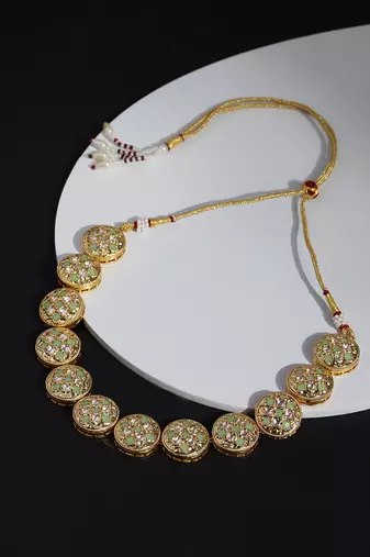 Golden kundan neckpiece