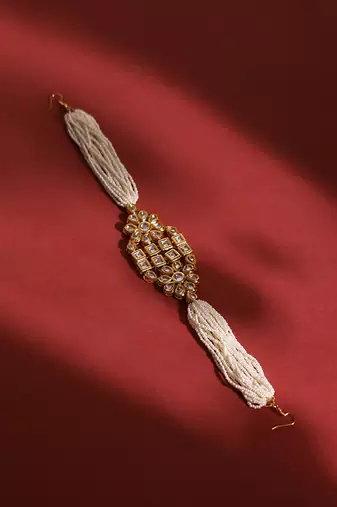 White kundan beaded hair band