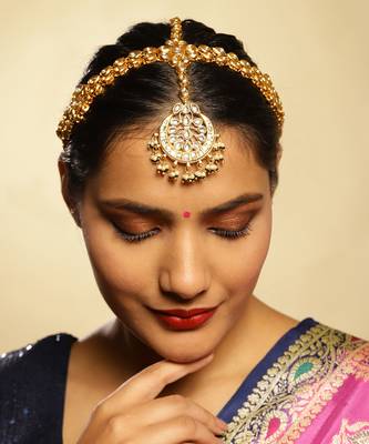 White kundan matha patti 1
