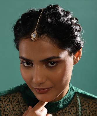 White kundan maang tikka 1