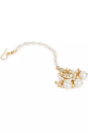 White kundan maang tikka