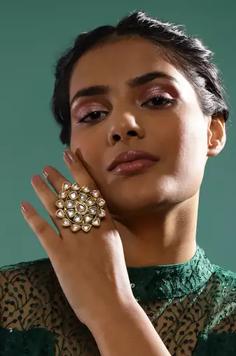 White kundan cocktail ring