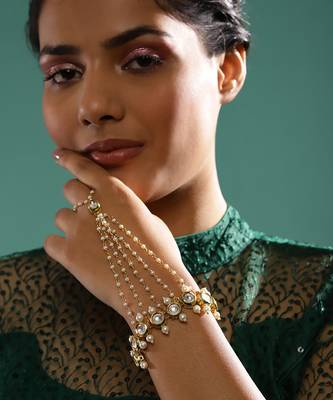 White kundan hand harness 5