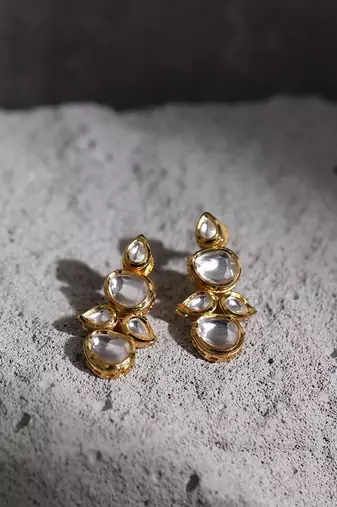 White kundan earrings