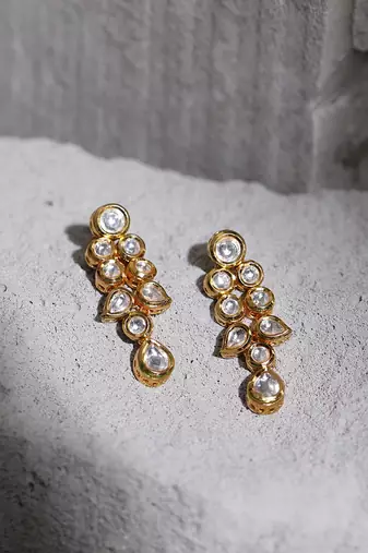 Golden kundan earrings