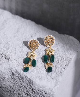 Green kundan earrings 3