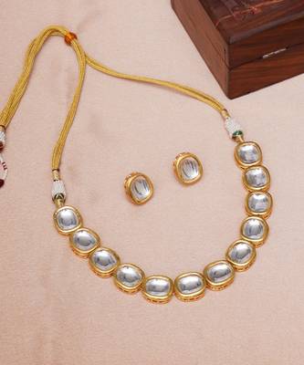 Gold kundan choker set 5