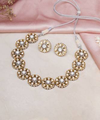 Gold kundan choker with studs 5