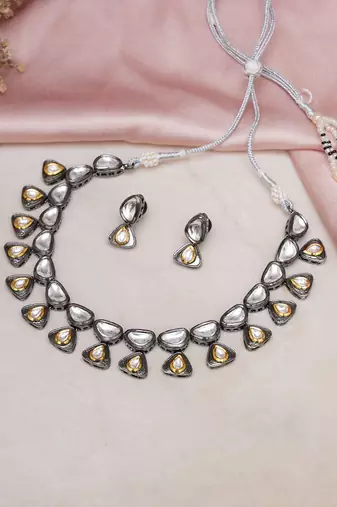 Gold dual tone kundan necklace set