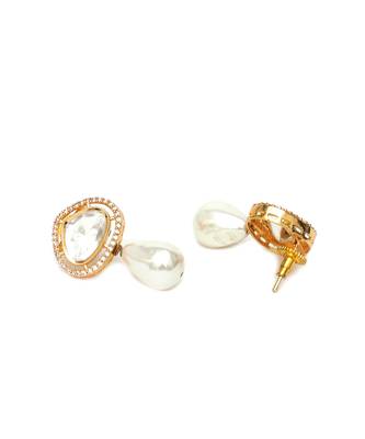 Gold kundan studs with pearl drop 3