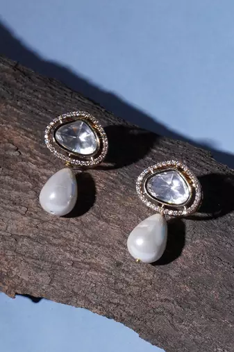 Gold kundan studs with pearl drop