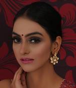 Gold kundan earrings