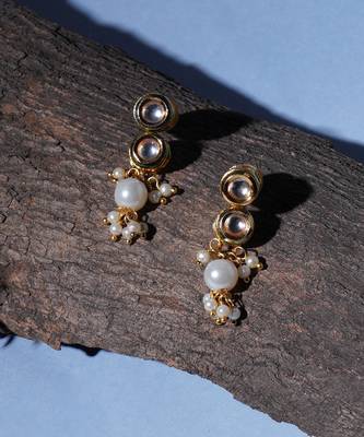 Gold kundan earrings with pearl drops 4