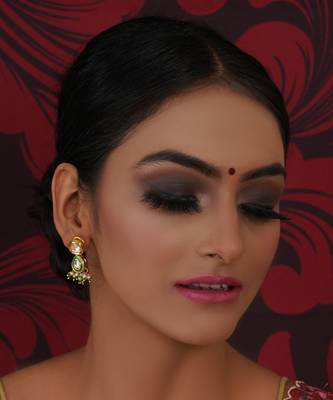 Gold dual kundan stone with earrings 2