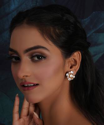Gold kundan studs 2