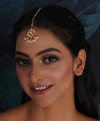 Gold kundan maang tikka 1