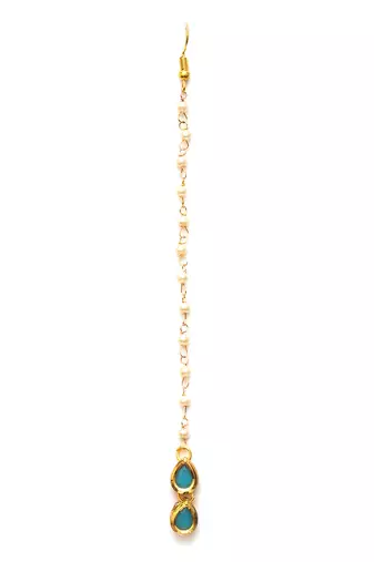 Gold kundan maang tikka
