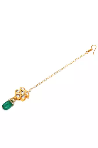 Gold kundan maang tikka