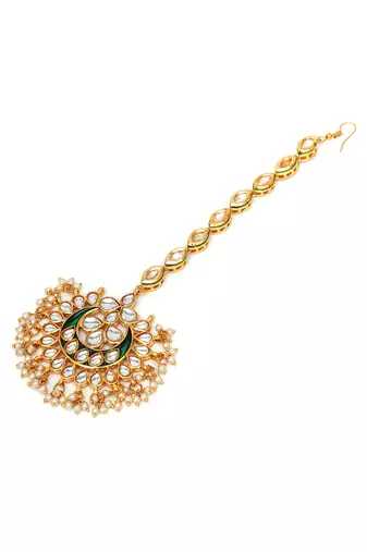 Gold kundan maang tikka