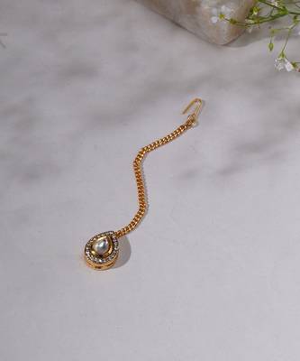 Gold kundan maang tikka 4