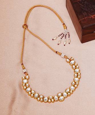 Gold kundan neckpiece 4