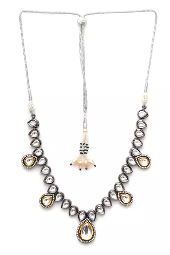 Gold tear drop dual tone kundan neckpiece