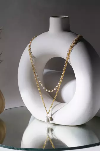 Gold layered pearl and gold neckpiece