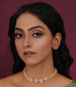 Gold kundan & pearl neckpiece