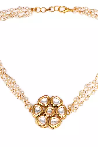 Gold kundan & pearl neckpiece