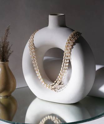 Gold layered pearl neckpiece 2