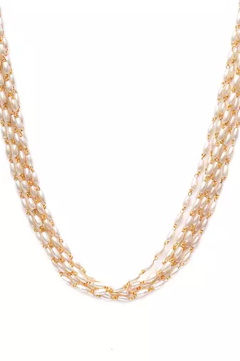 Gold layered pearl neckpiece