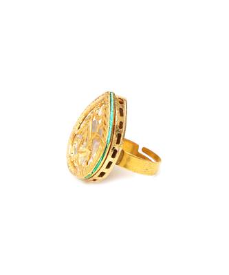 Gold kundan ring 4