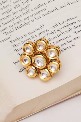Gold kundan flower ring
