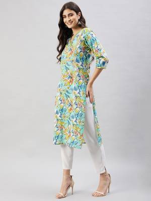 Winered women light blue printed w/d neck embroidered kurta 3