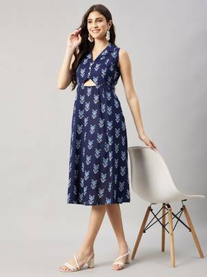 winered women navy blue front triangle cut -out a-line dress 3