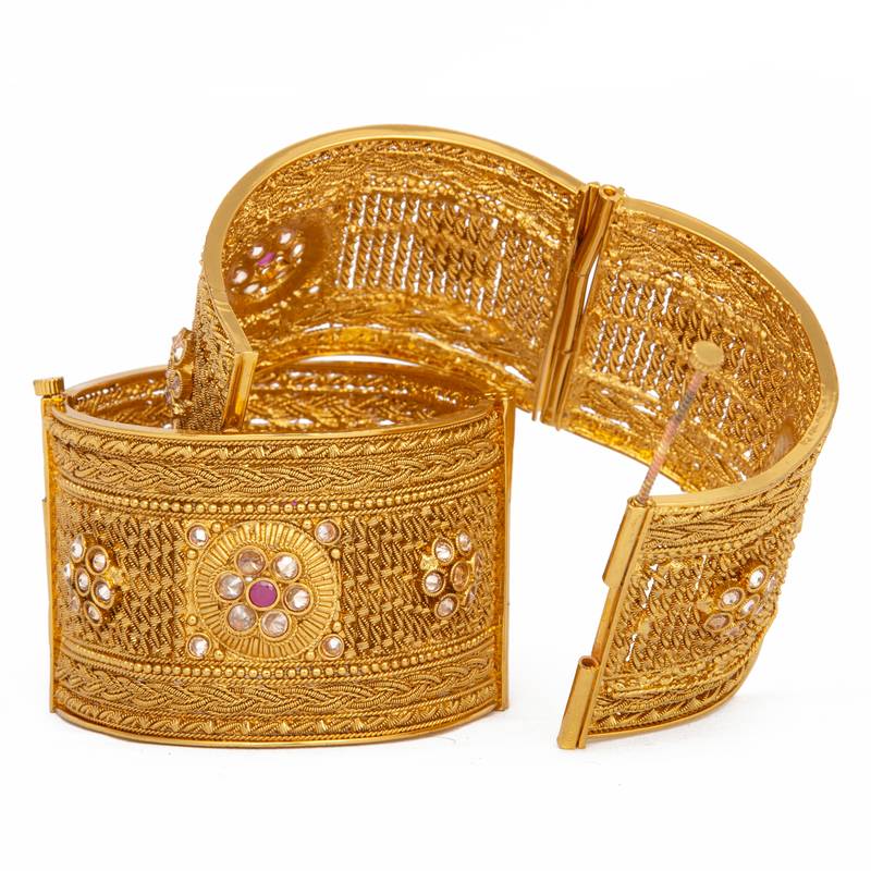 Rajwadi Gold Plated Brass Openable Kada/Bangles Set