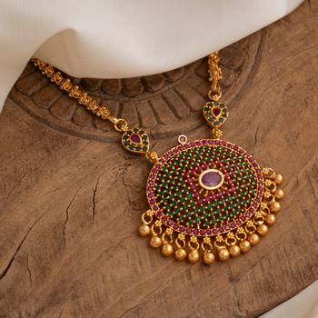  golden necklace with oval emerald pendant  one gram gold 1